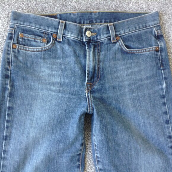 ⭐LUCKY BRAND BOOTCUT DENIM JEANS in Medium Wash, size 8/29⭐ - Picture 2 of 7